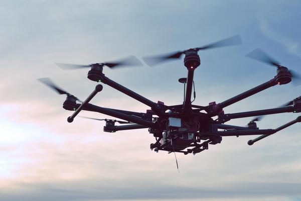 Drone batteries & power solutions for professional drones